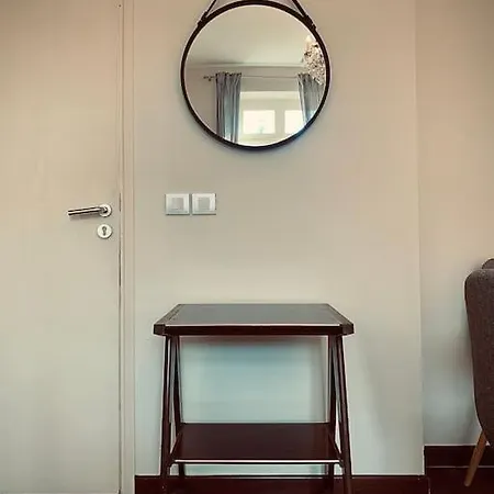 아파트 Eugenie Hyper Center 3 2 Bedrooms