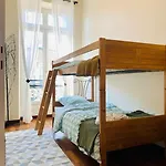 Eugenie Hyper Center 3 2 Bedrooms